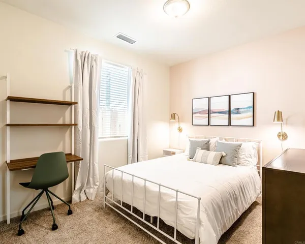 $4,695 | 6563 West Tobey Avenue, Fresno, CA 93727