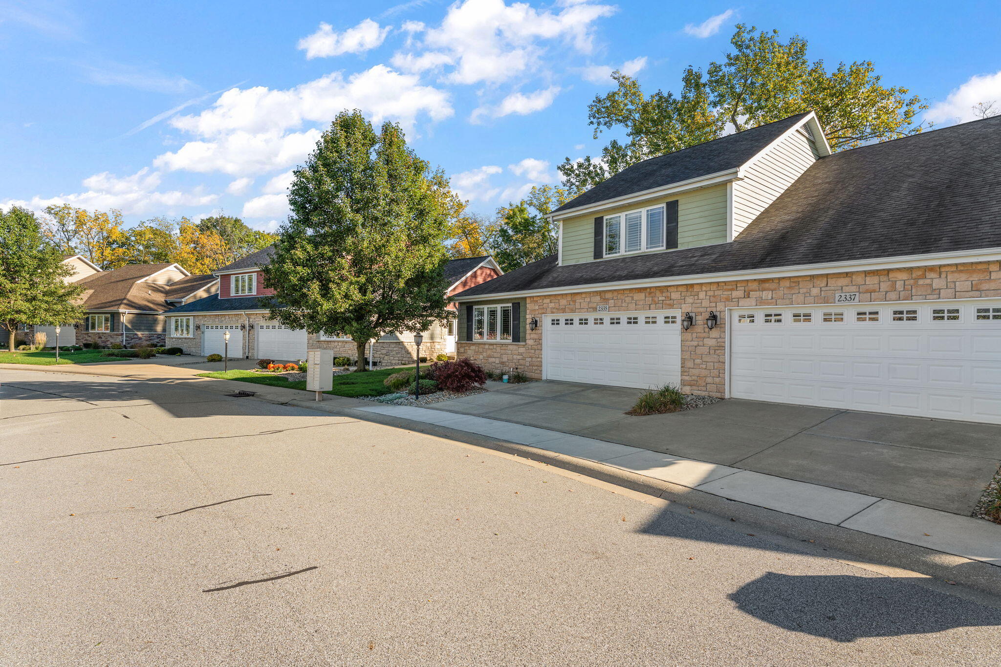 2335 Legend Circle Chesterton, IN 46304 - Photo 28 of 33 front view of a house with a street