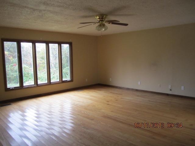 1136 Kilenback Road Robbins, TN 37852 - Photo 3 of 12 IMG_2570