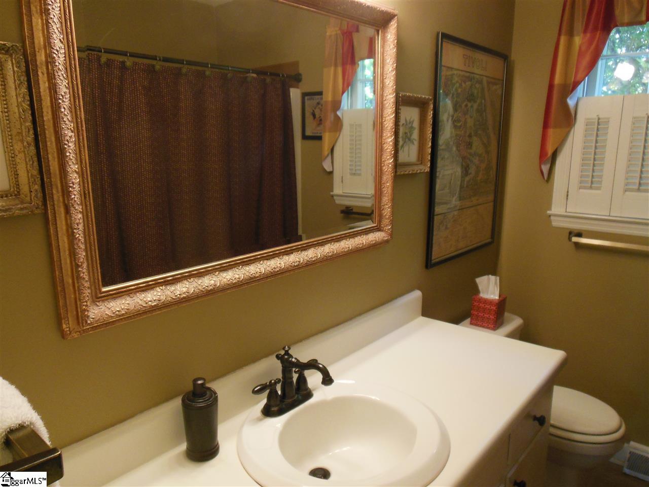 1490 Sharon Road Greer, SC 29651 - Photo 14 of 17 Gallery Image 14