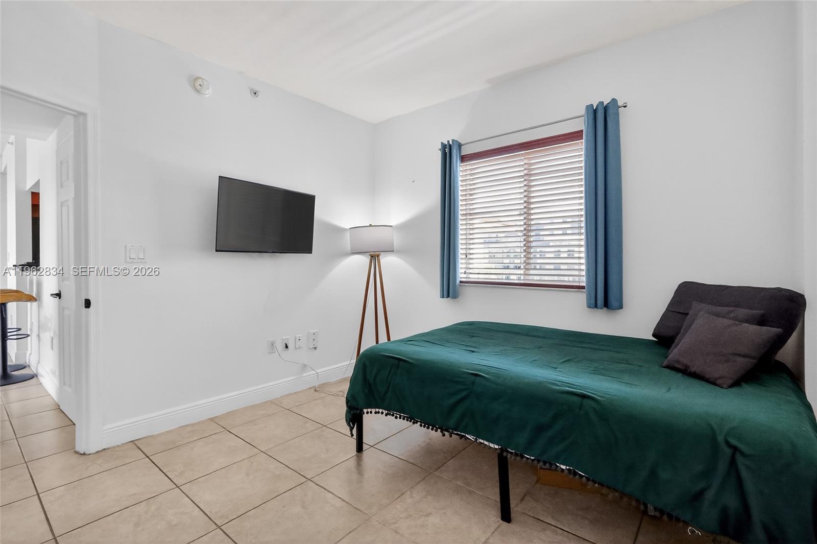 134 Southwest 7th Avenue, Unit 404 Miami, FL 33130 - Photo 16 of 31