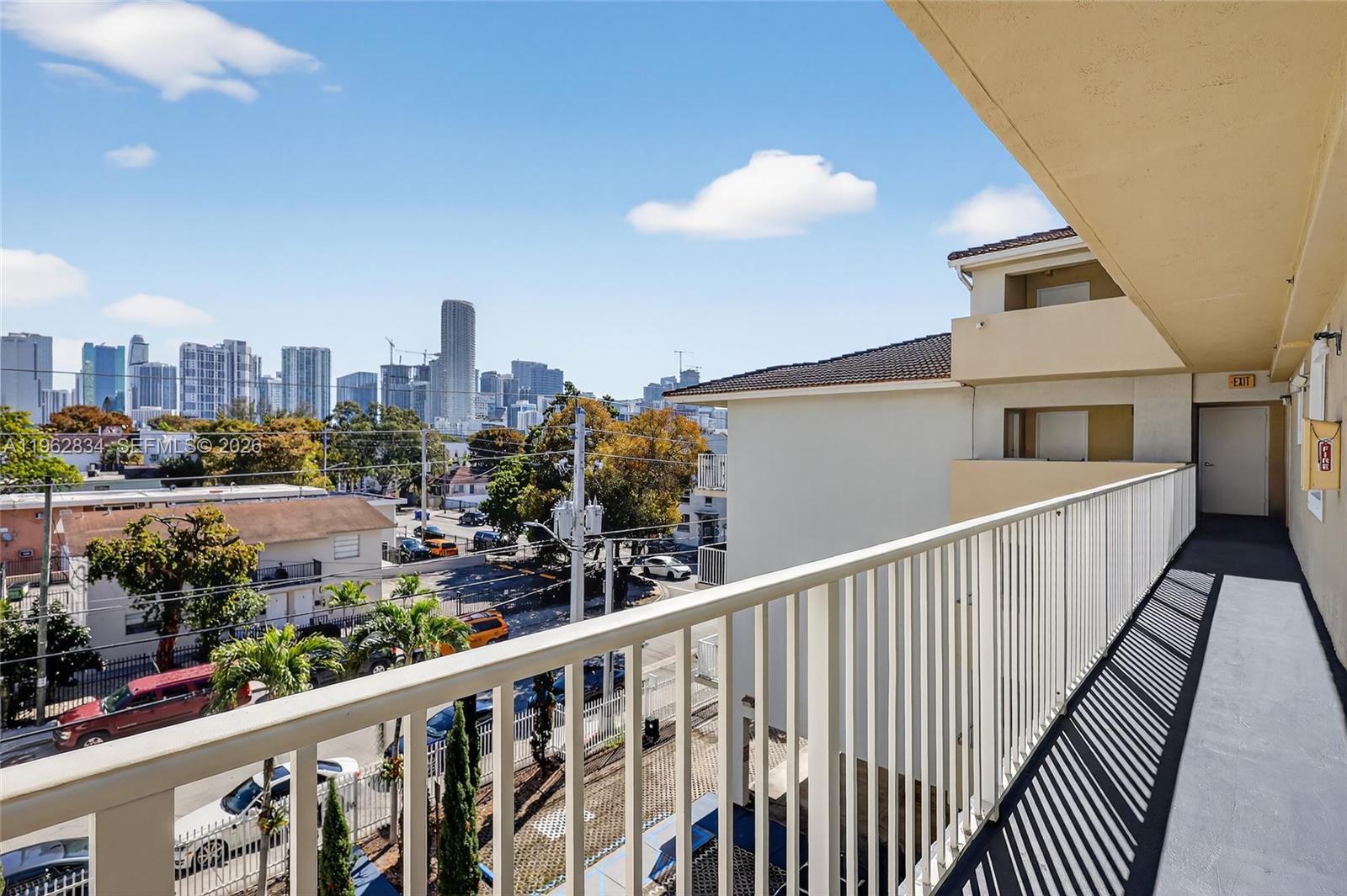 134 Southwest 7th Avenue, Unit 404 Miami, FL 33130 - Photo 20 of 31