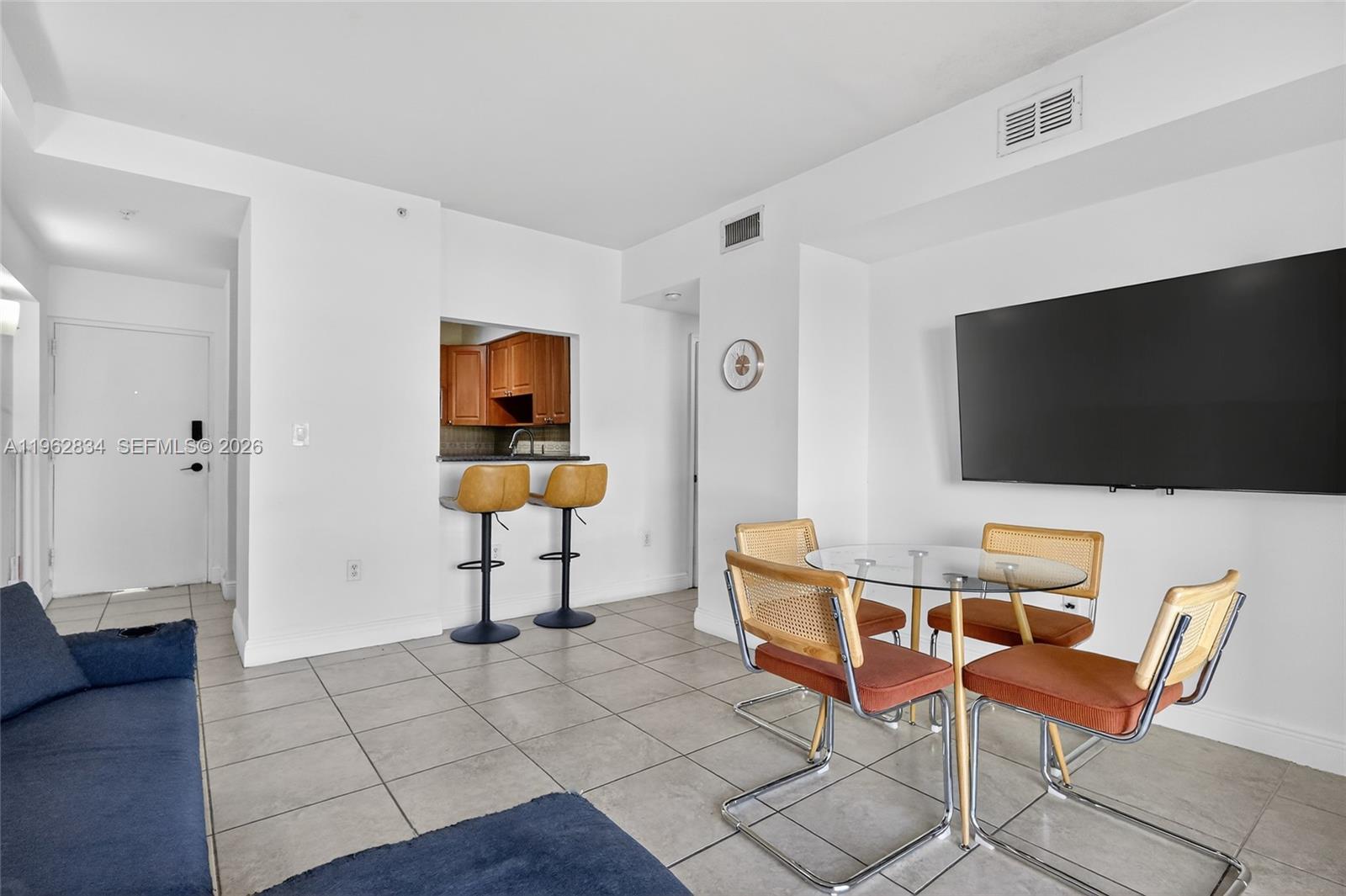 134 Southwest 7th Avenue, Unit 404 Miami, FL 33130 - Photo 5 of 31