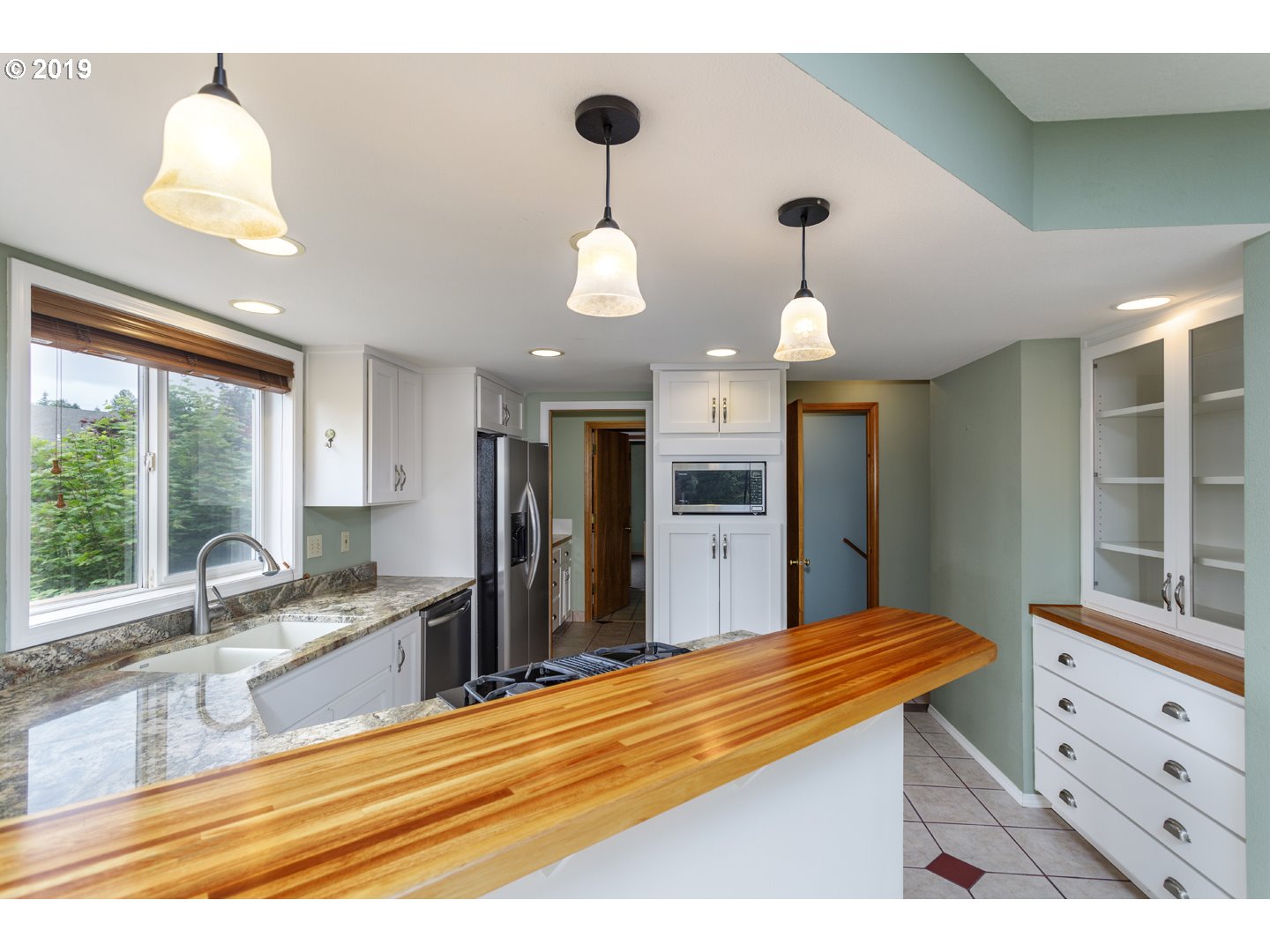 779 Southwest 5th Street Dundee, OR 97115 - Photo 13 of 32 Kitchen