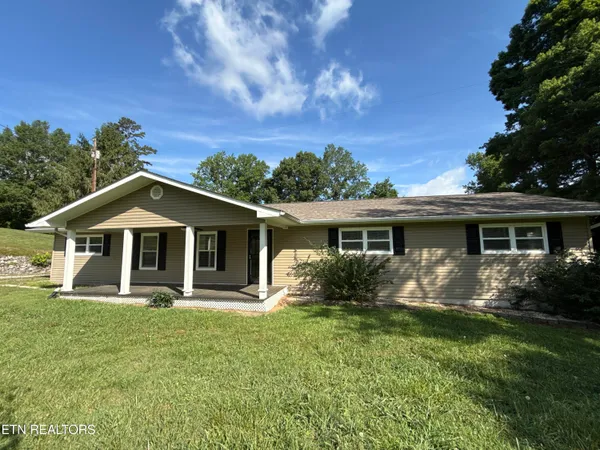 $349,900 | 844 Mt Paran Road, Jacksboro, TN 37757