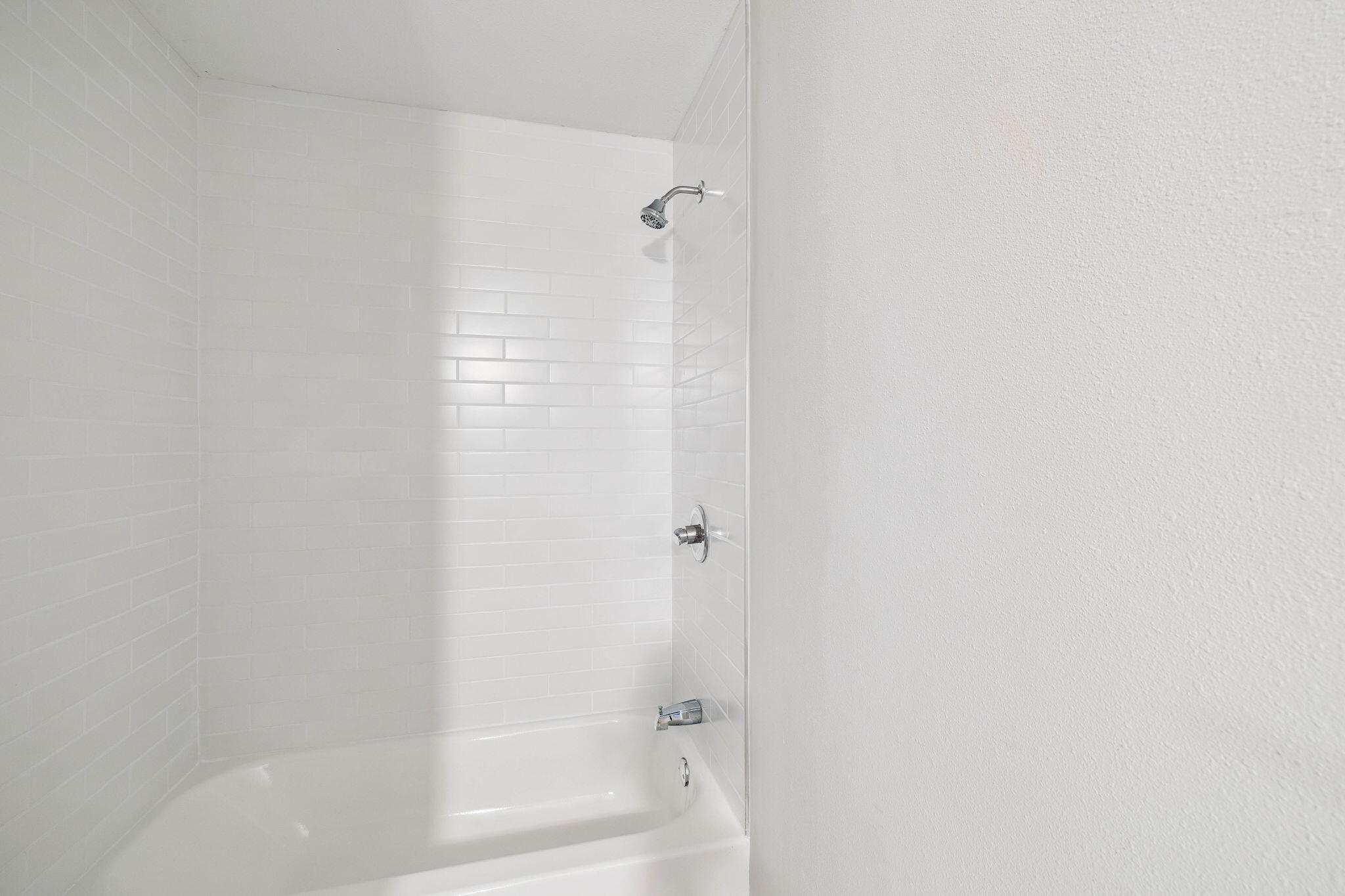 2208 Bay Grove Road Freeport, FL 32439 - Photo 50 of 72 Shared 2nd Floor Bath