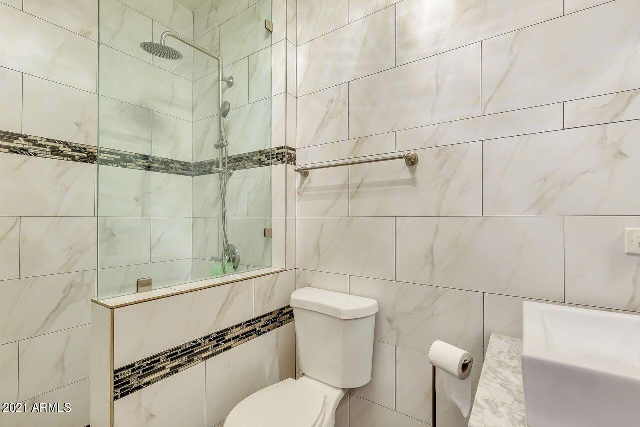 330 East Alvarado Road Phoenix, AZ 85004 - Photo 28 of 39 Bath