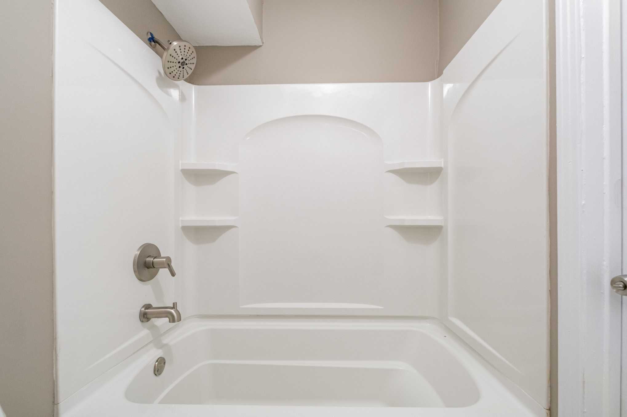 500 Paragon Mills Road, Unit N1 Nashville, TN 37211 - Photo 26 of 31 a bathroom with a tub