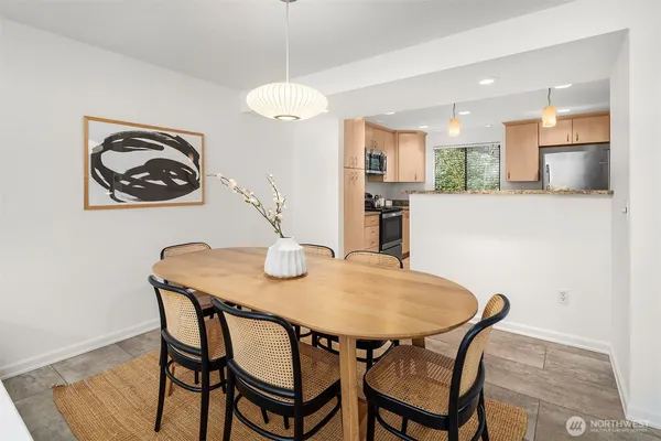 $679,000 | 3506 108th Place Northeast, Unit 2, Bellevue, WA 98004