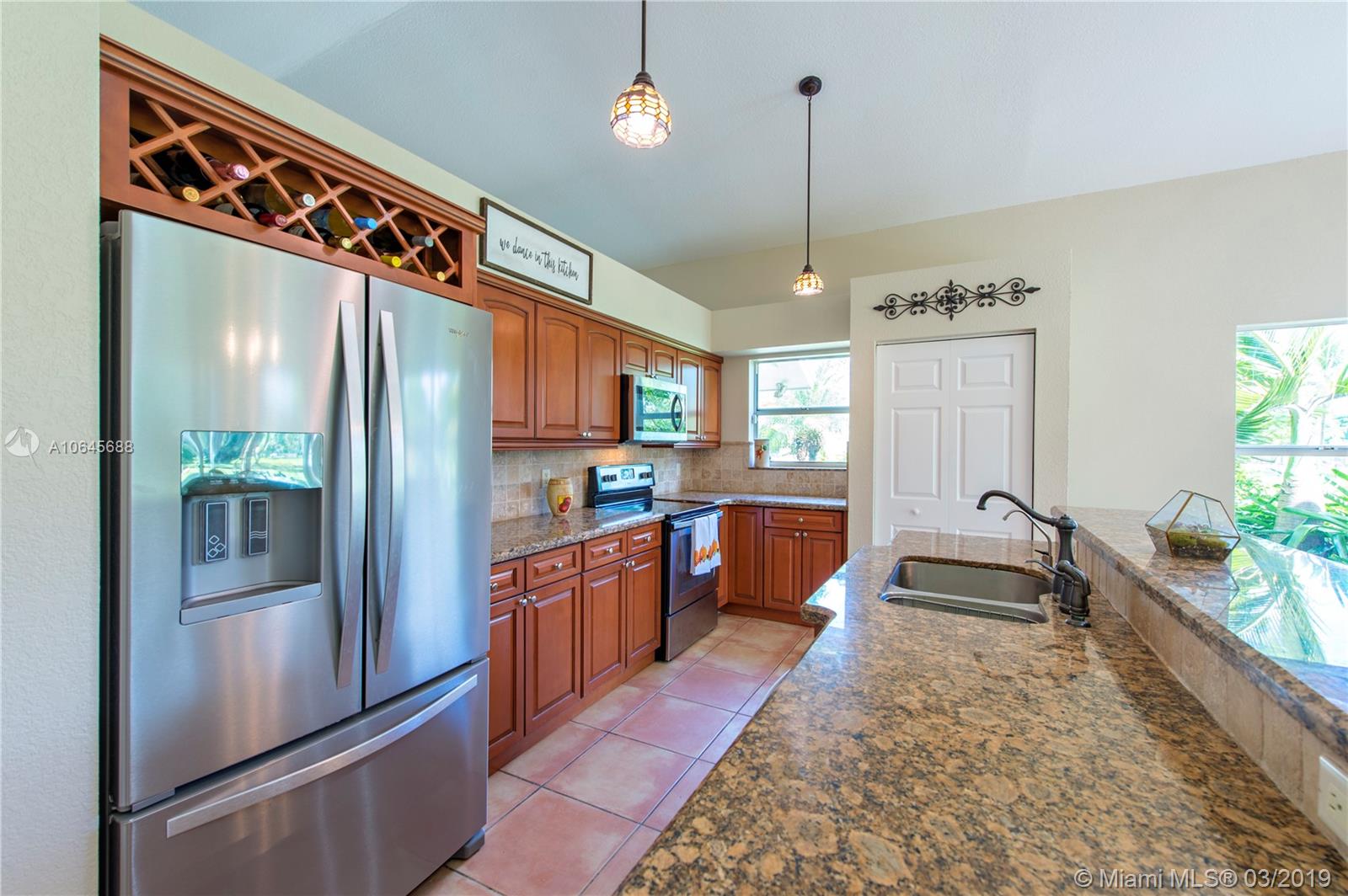 5200 Southwest 201st Terrace Southwest Ranches, FL 33332 - Photo 13 of 33 Gallery Image 13