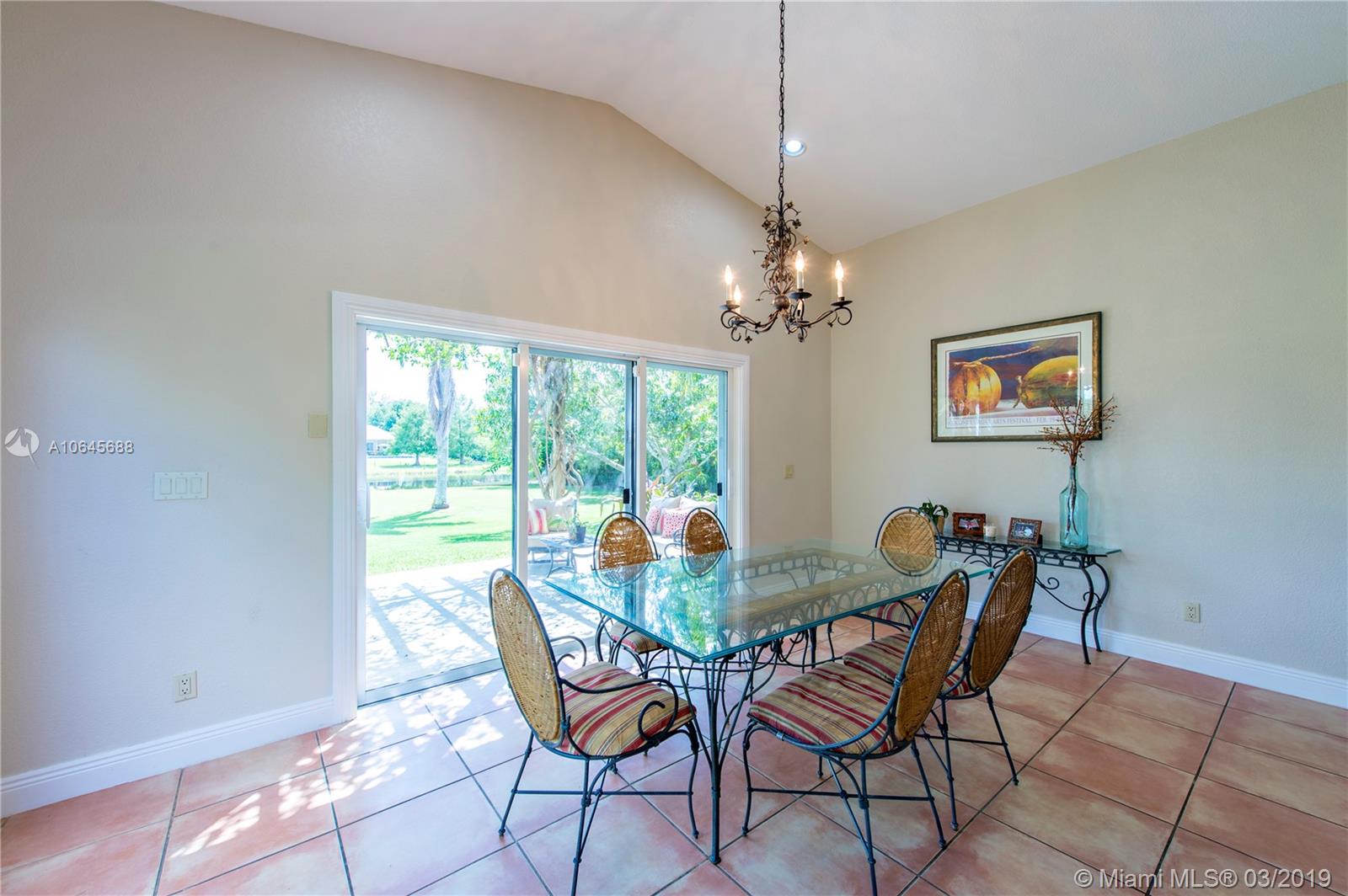 5200 Southwest 201st Terrace Southwest Ranches, FL 33332 - Photo 15 of 33 Gallery Image 15