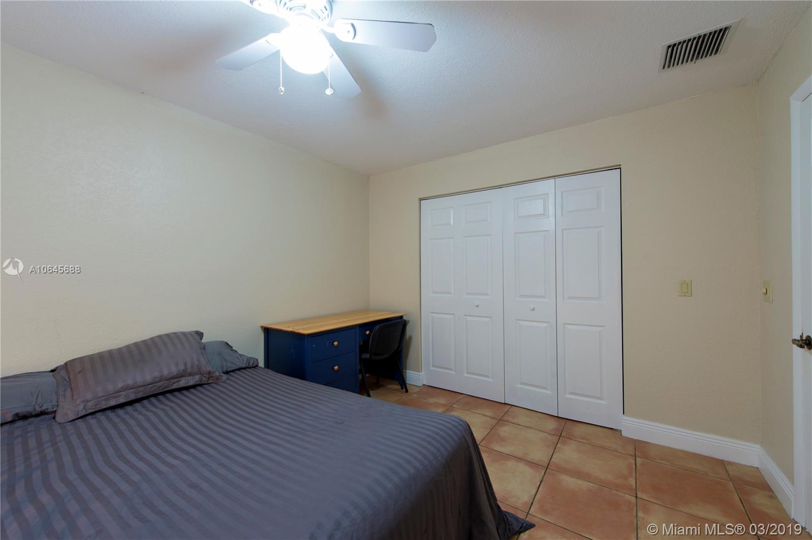 5200 Southwest 201st Terrace Southwest Ranches, FL 33332 - Photo 21 of 33 Gallery Image 21