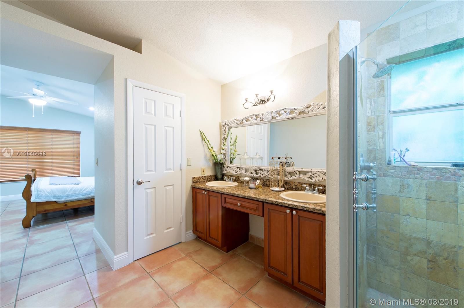 5200 Southwest 201st Terrace Southwest Ranches, FL 33332 - Photo 28 of 33 Gallery Image 28
