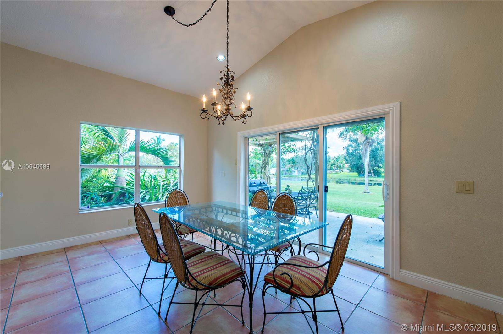 5200 Southwest 201st Terrace Southwest Ranches, FL 33332 - Photo 8 of 33 Gallery Image 8
