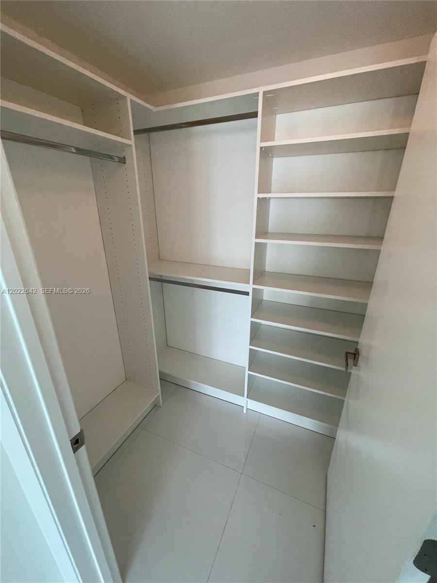 92 Southwest 3rd Street, Unit 3411 Miami, FL 33130 - Photo 42 of 42 Primary Closet