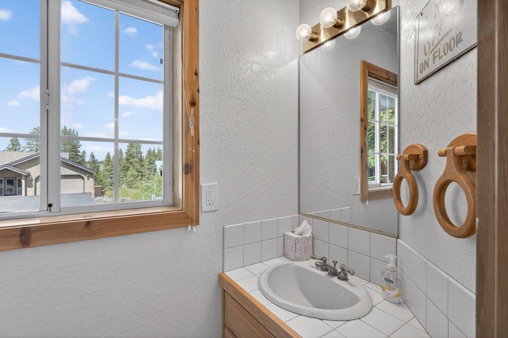 263 Basque Drive Truckee, CA 96161 - Photo 22 of 28