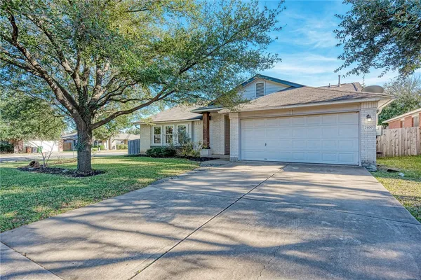 $1,950 | 2400 Hallie Lane, Round Rock, TX 78664