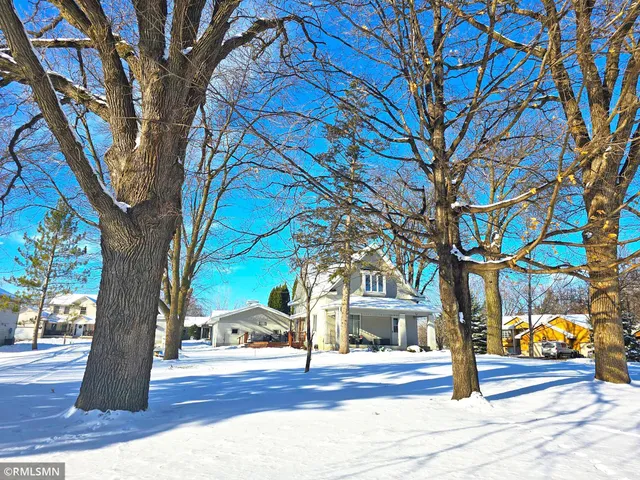 $329,900 | 311 Big Woods Lane, Annandale, MN 55302