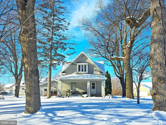 $329,900 | 311 Big Woods Lane, Annandale, MN 55302