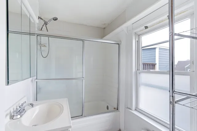 $2,600 | 289 Elm Street, Unit 3, Cambridge, MA 02139