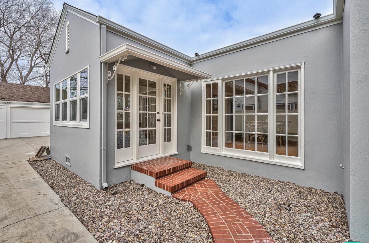 160 Lorimer Street Salinas, CA 93901 - Photo 35 of 45 a view of a house with a backyard