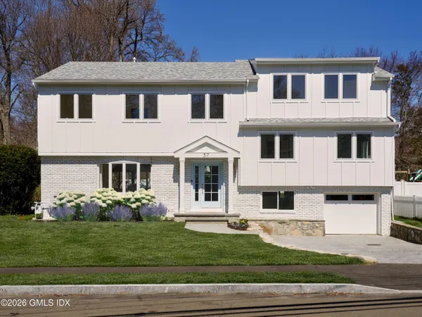 $3,330,000 | 37 Mary Lane, Riverside, CT 06878