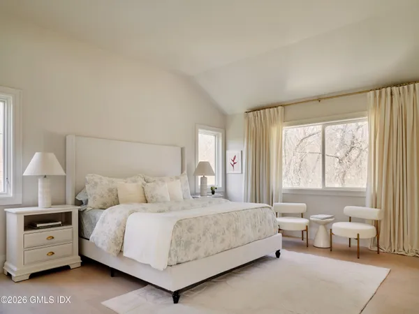 $3,330,000 | 37 Mary Lane, Riverside, CT 06878