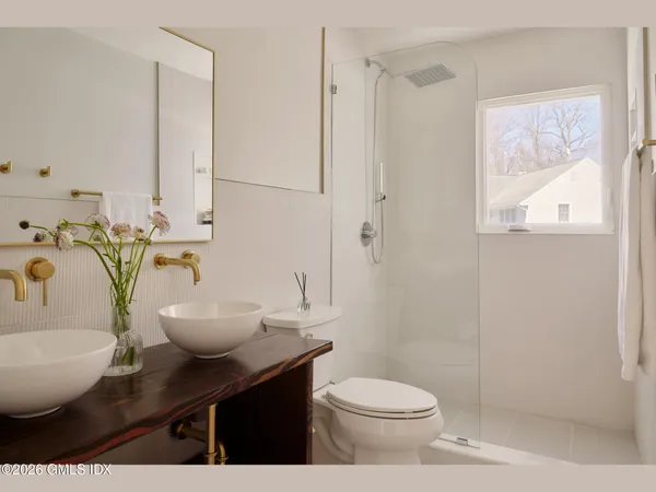 $3,330,000 | 37 Mary Lane, Riverside, CT 06878