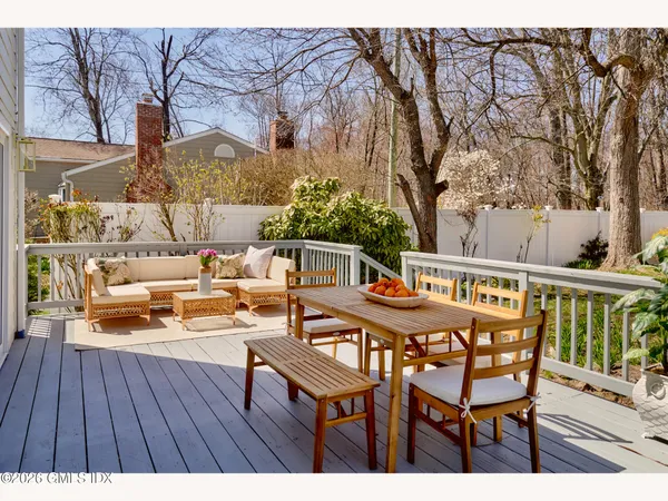 $3,330,000 | 37 Mary Lane, Riverside, CT 06878