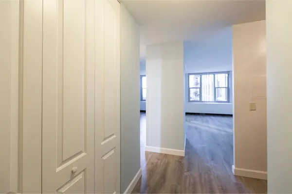 $2,200 | 400 East Randolph Street, Unit 1221, Chicago, IL 60601
