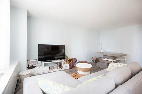 $2,200 | 400 East Randolph Street, Unit 1221, Chicago, IL 60601