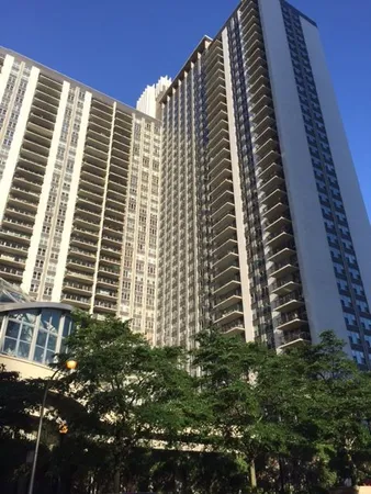 $2,200 | 400 East Randolph Street, Unit 1221, Chicago, IL 60601