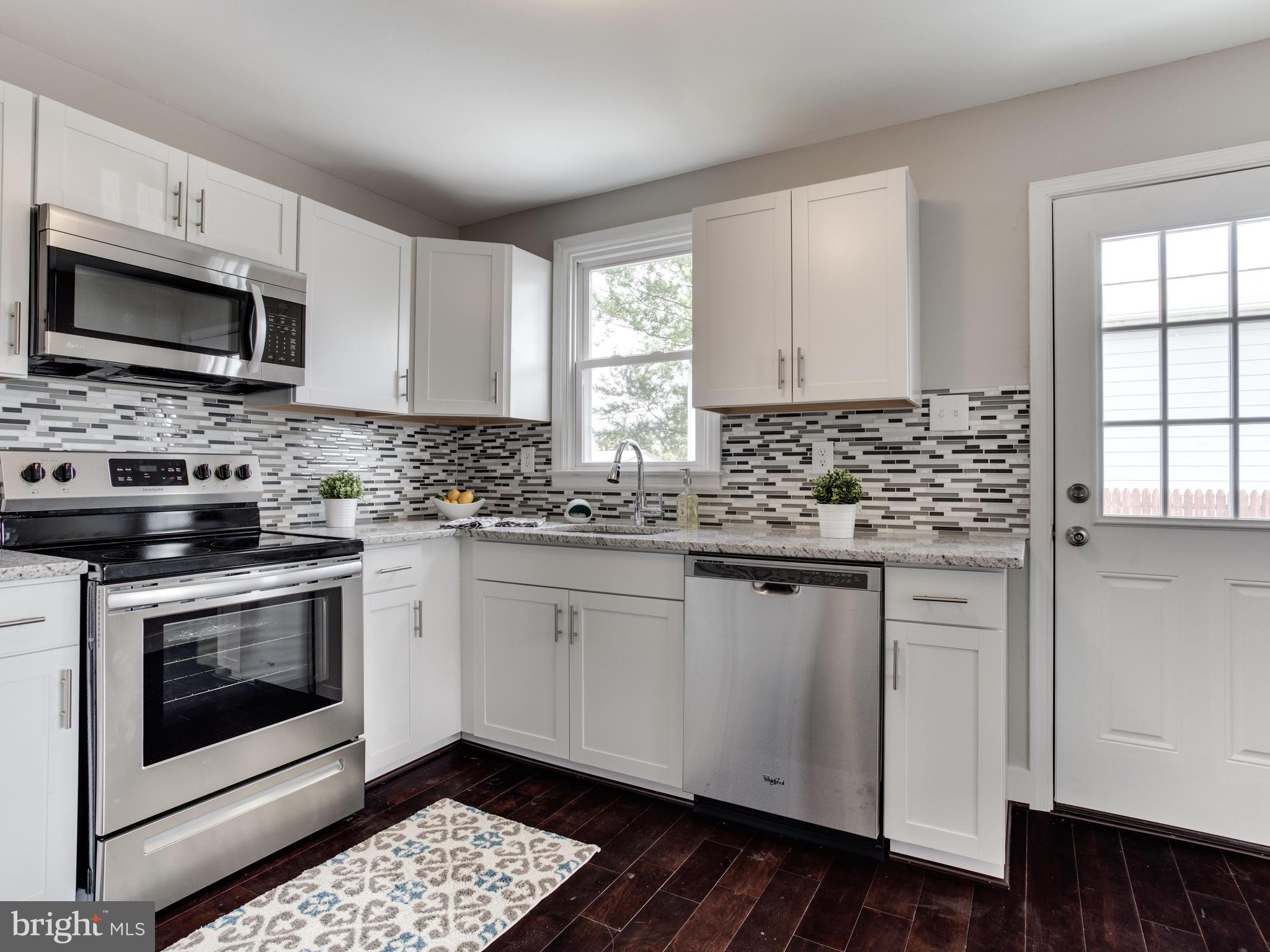 210 Holy Cross Road Baltimore, MD 21225 - Photo 12 of 29 Kitchen