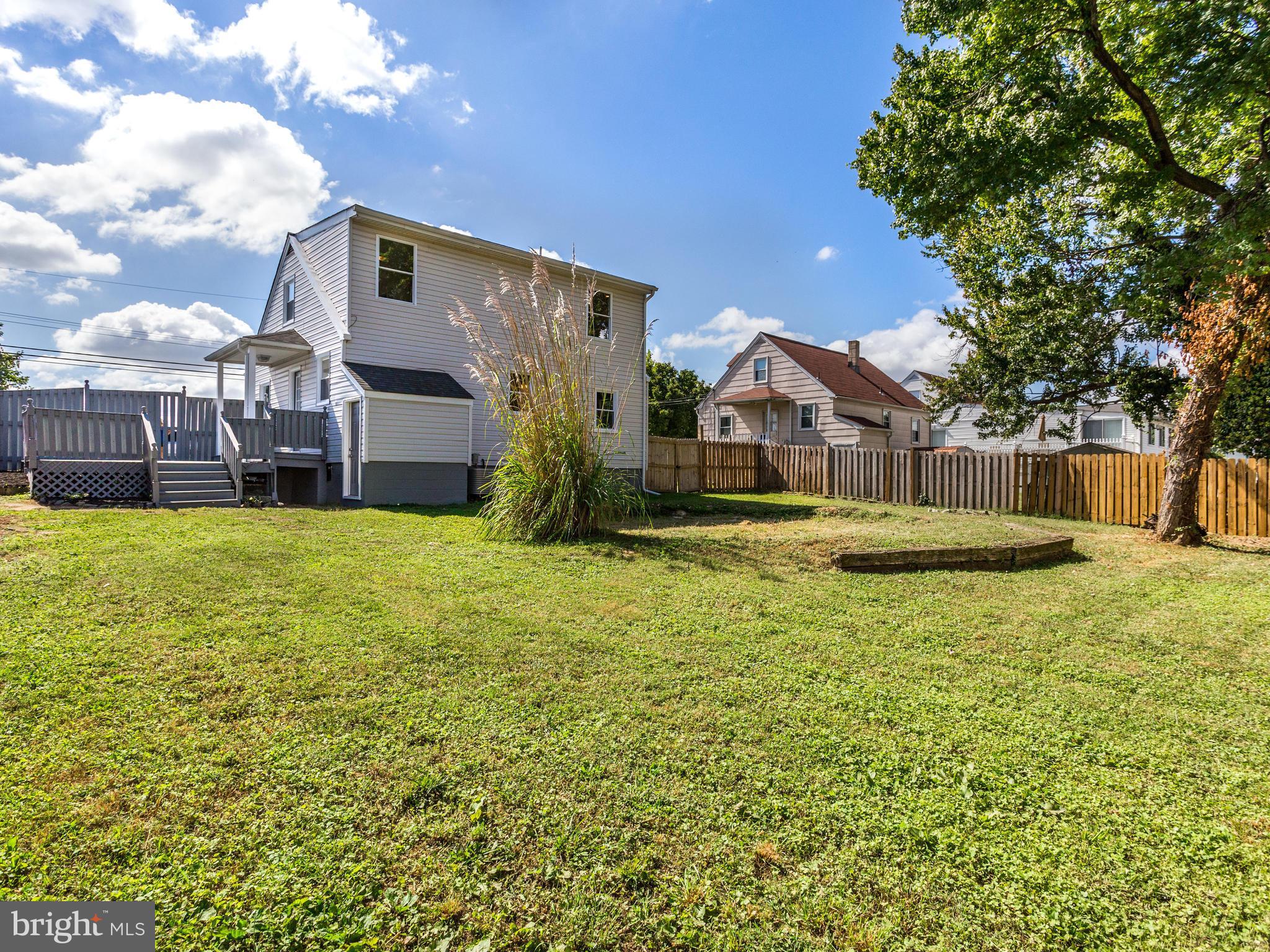 210 Holy Cross Road Baltimore, MD 21225 - Photo 28 of 29 Exterior (Rear)