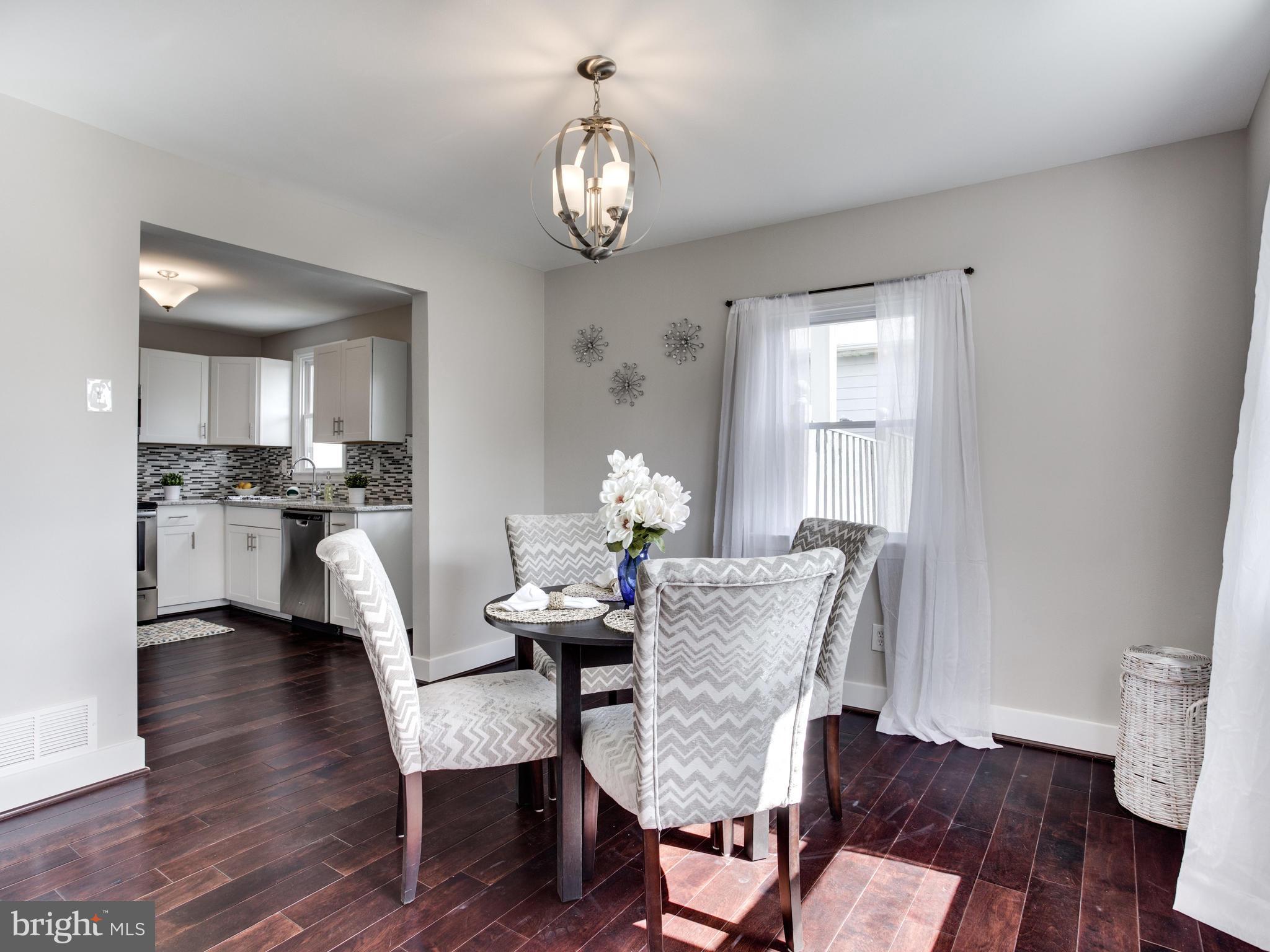 210 Holy Cross Road Baltimore, MD 21225 - Photo 7 of 29 Dining Room