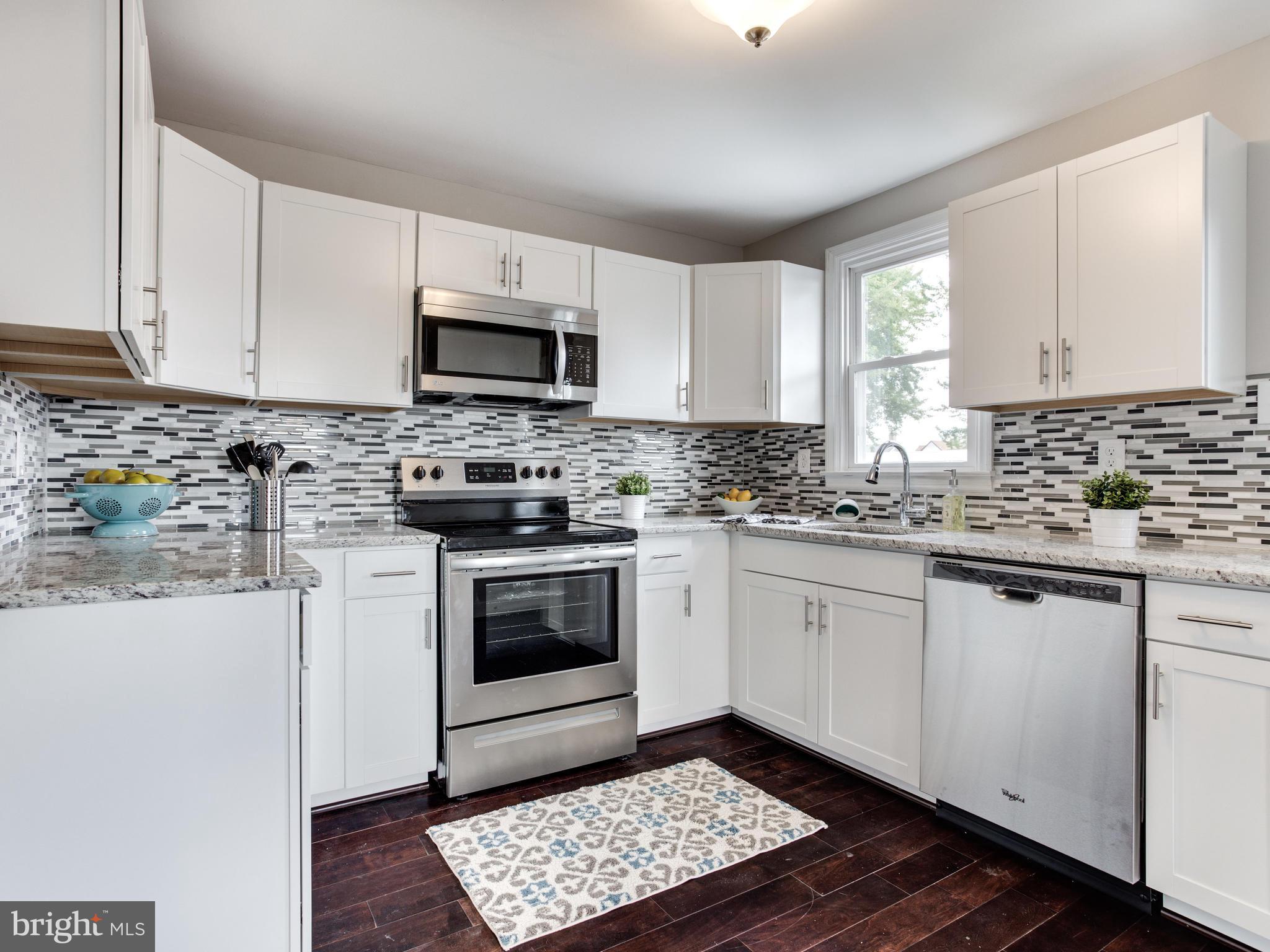 210 Holy Cross Road Baltimore, MD 21225 - Photo 9 of 29 Kitchen