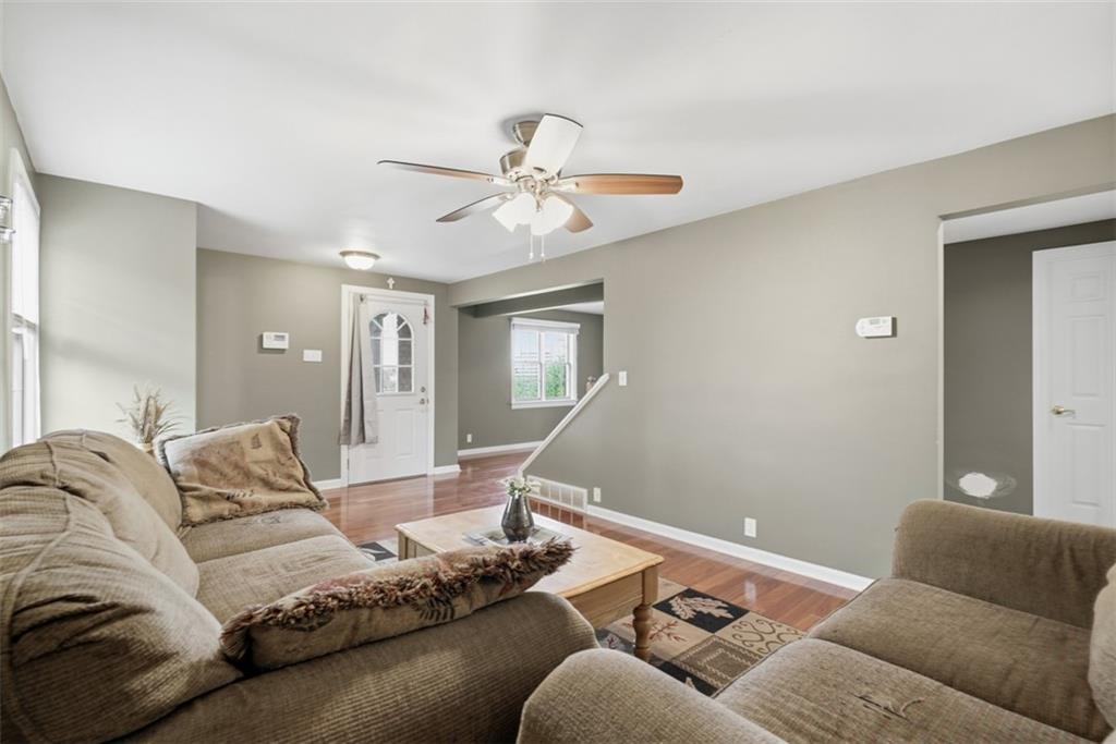 126 Leon Road Pittsburgh, PA 15220 - Photo 10 of 50 a living room with furniture and a couch
