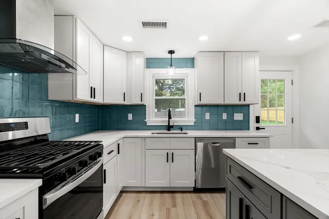 $725,000 | 12 Exeter Street, Danvers, MA 01923