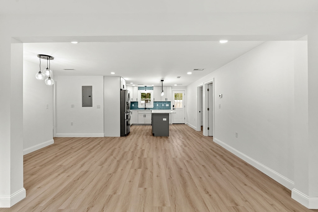 12 Exeter Street Danvers, MA 01923 - Photo 9 of 41