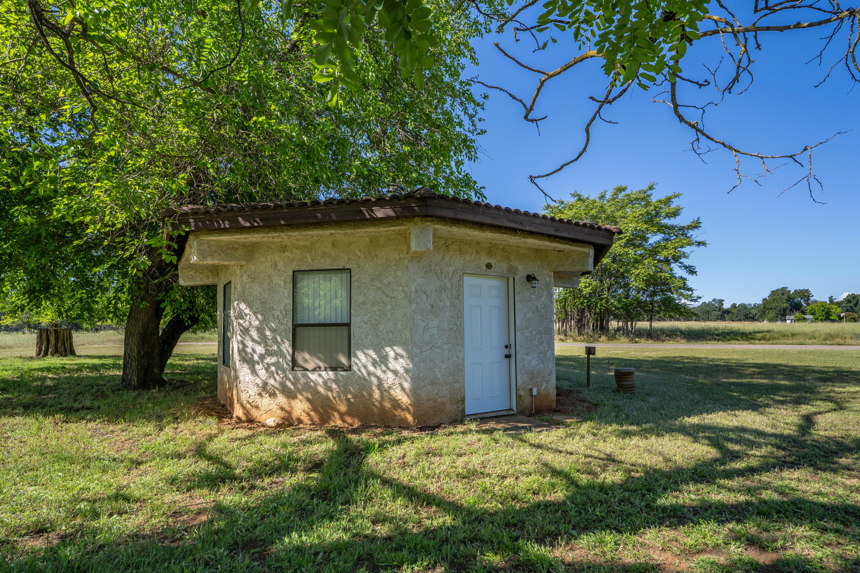 13220 Aztec Lane Red Bluff, CA 96080 - Photo 55 of 56 Studio