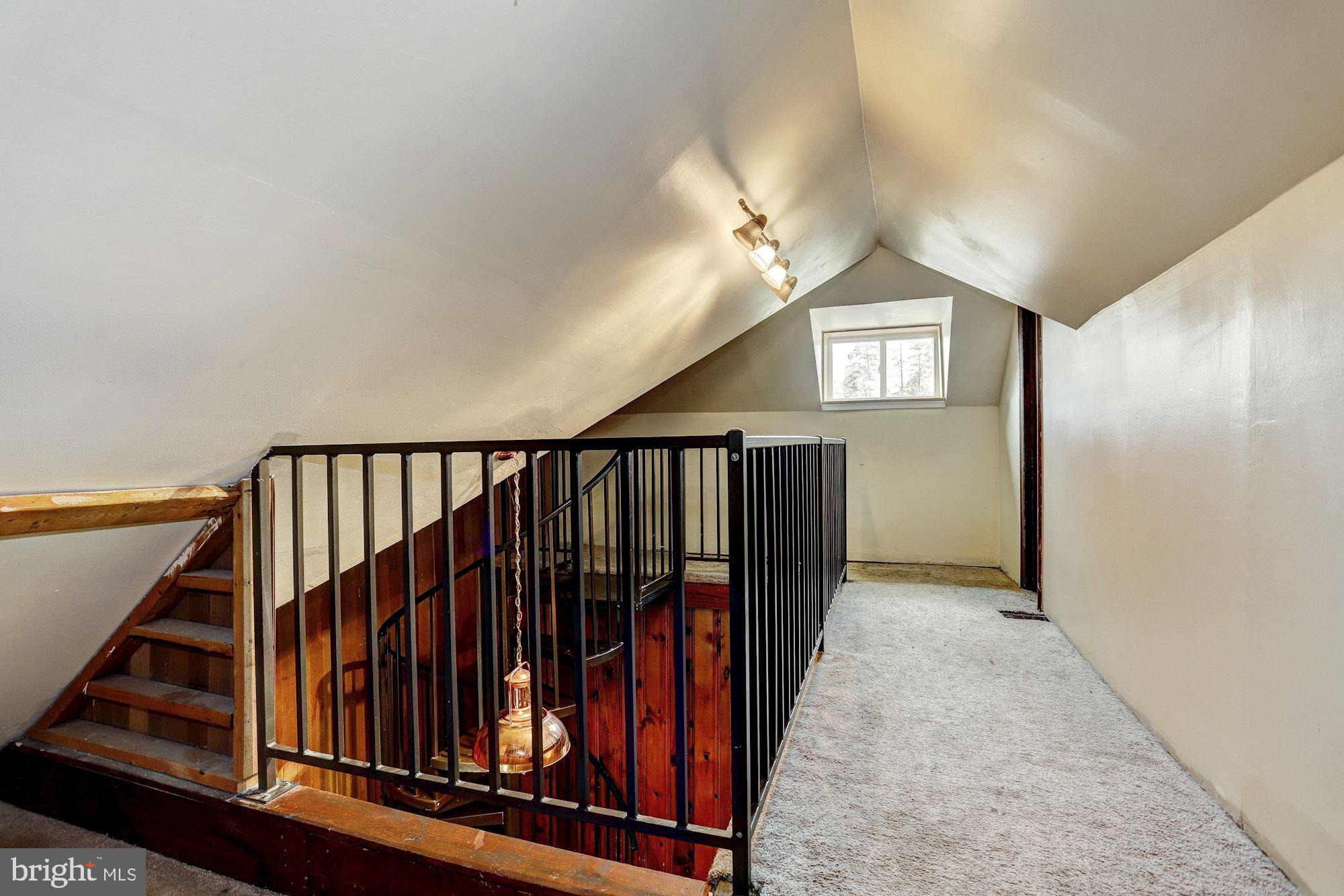 1688 Grandview Road Pasadena, MD 21122 - Photo 10 of 23 Upper Level