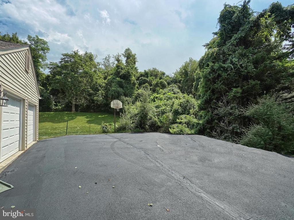 4626 Feldspar Road Middletown, MD 21769 - Photo 45 of 72 Side View