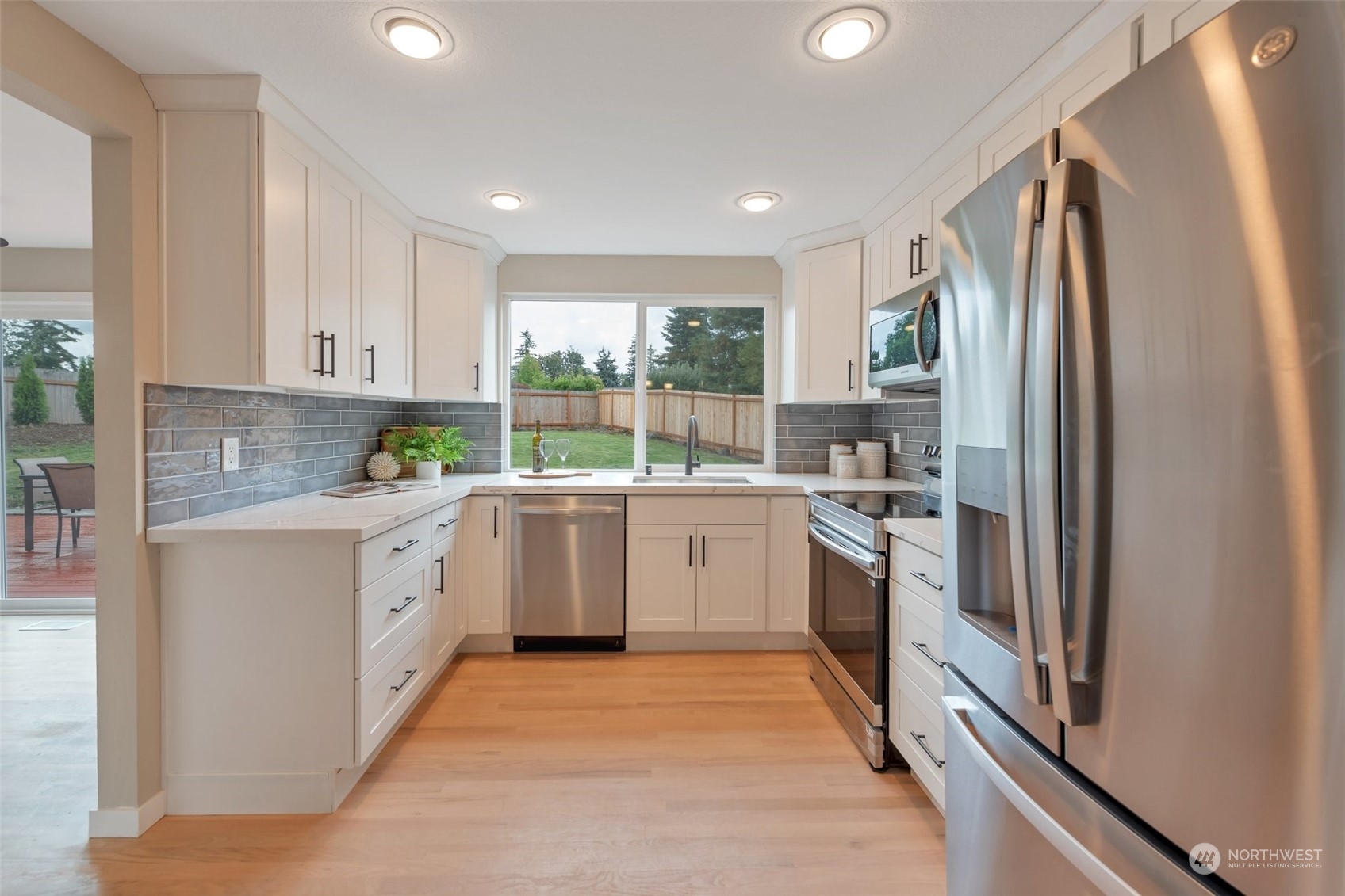 17007 138th Place Southeast Renton, WA 98058 - Photo 8 of 30 Gallery Image 8