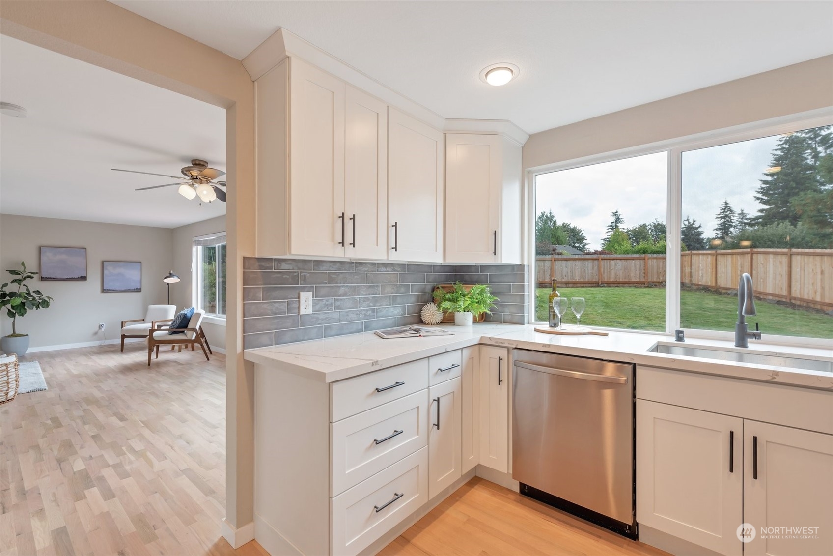 17007 138th Place Southeast Renton, WA 98058 - Photo 9 of 30 Gallery Image 9