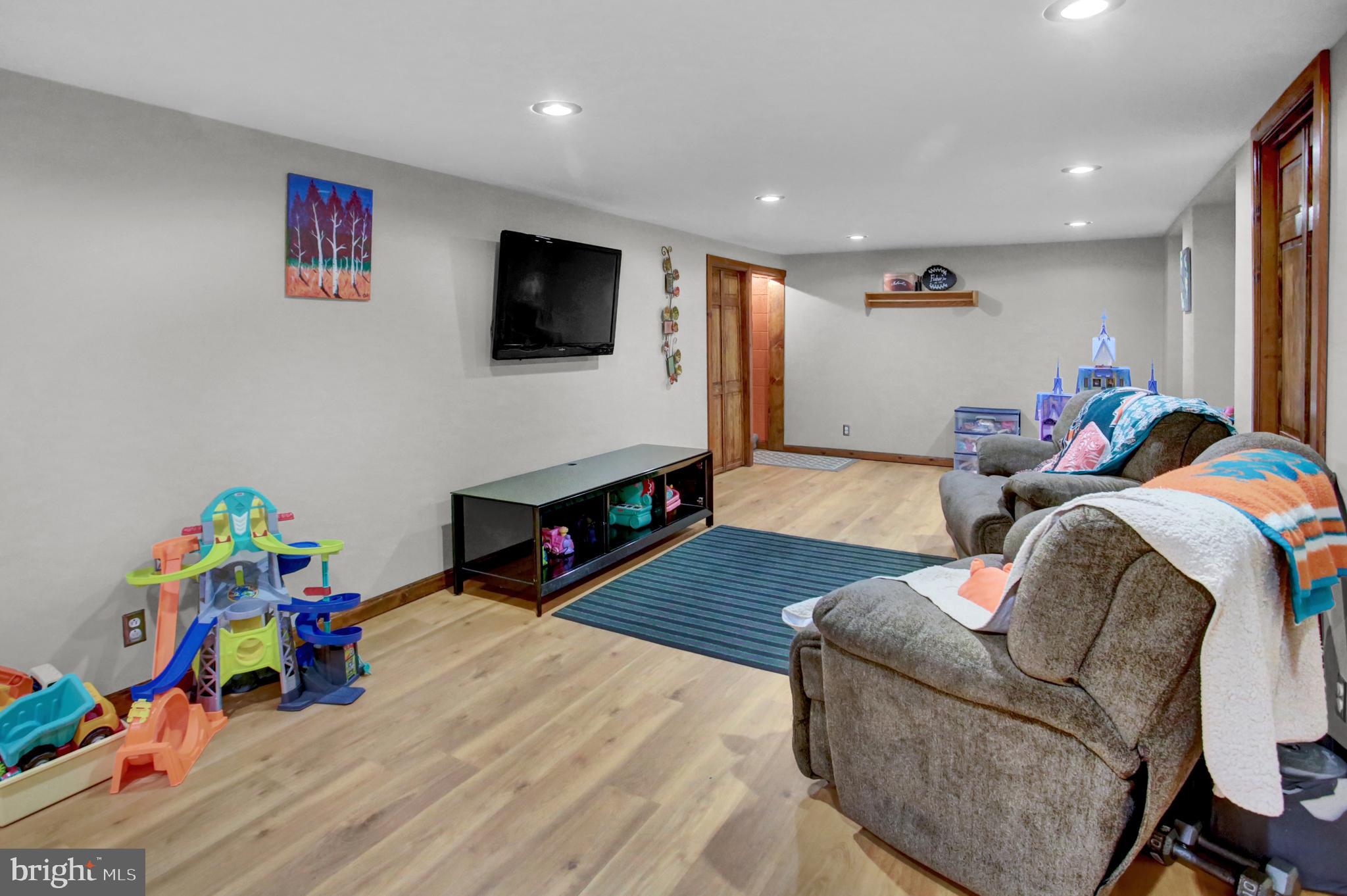 1056 Alexander Spring Road Carlisle, PA 17015 - Photo 17 of 27 Gallery Image 17