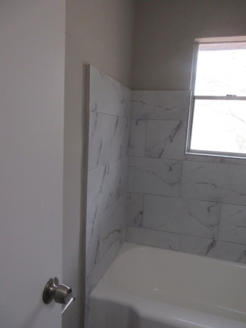 784 Terminal Court, Unit 10 Columbus, GA 31906 - Photo 17 of 26 a close up of a bathtub