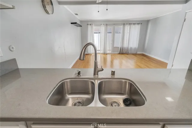 $3,400 | 1122 South Clifpark Circle, Anaheim, CA 92805