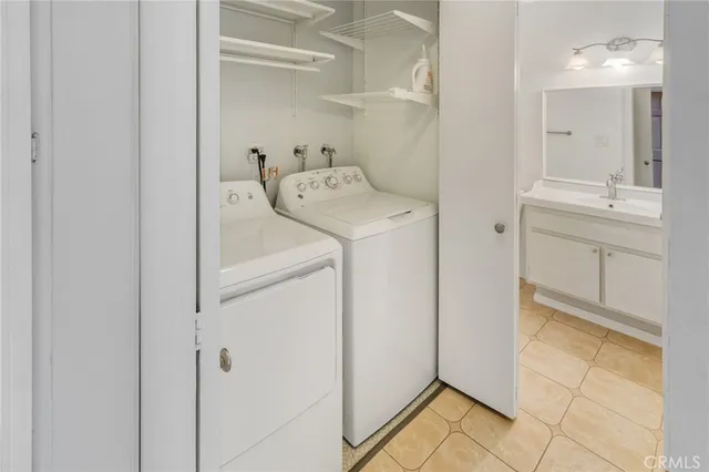 $3,400 | 1122 South Clifpark Circle, Anaheim, CA 92805