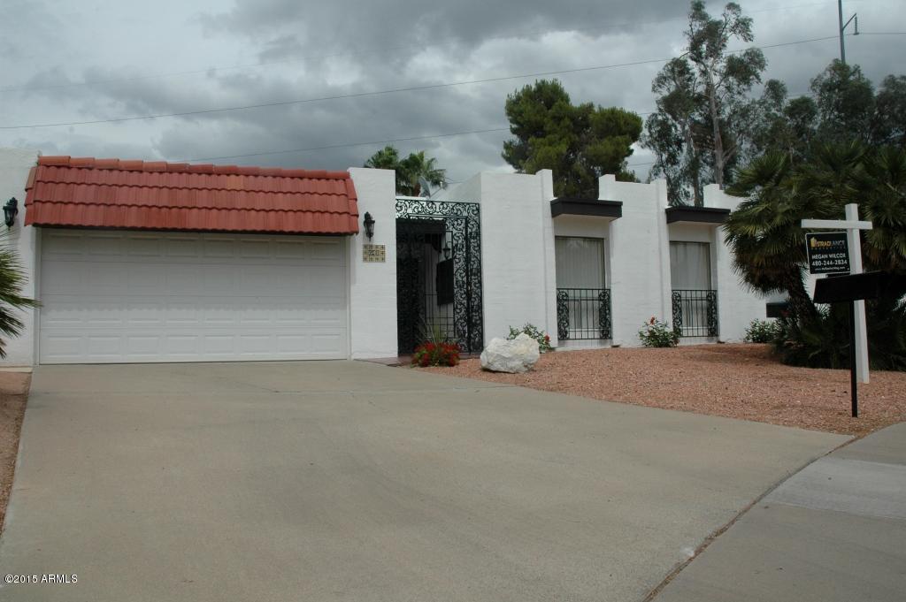 640 East Calavar Road Phoenix, AZ 85022 - Photo 1 of 40 DSC_0761