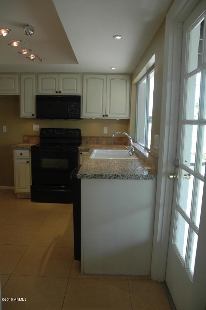 640 East Calavar Road Phoenix, AZ 85022 - Photo 16 of 40 DSC_0718